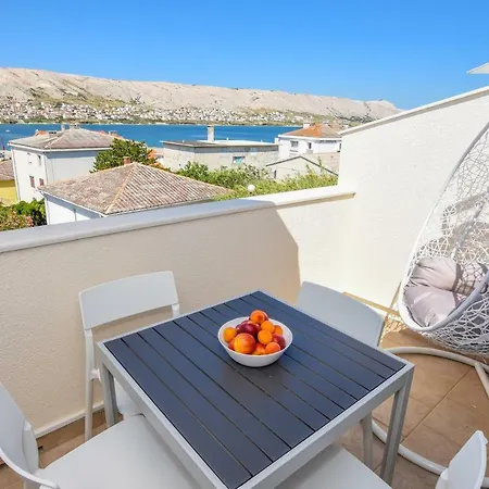 Villa Magena - Modern Apartments In Pag Center Pag Town Exterior photo