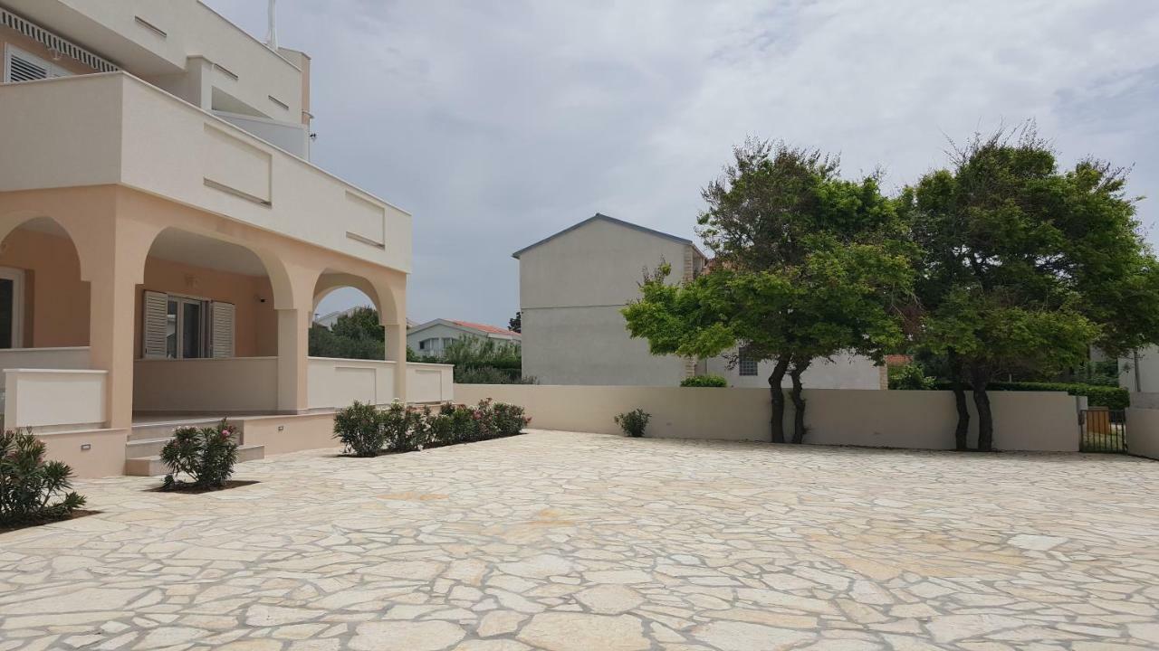 Magena - Modern In Pag Center *