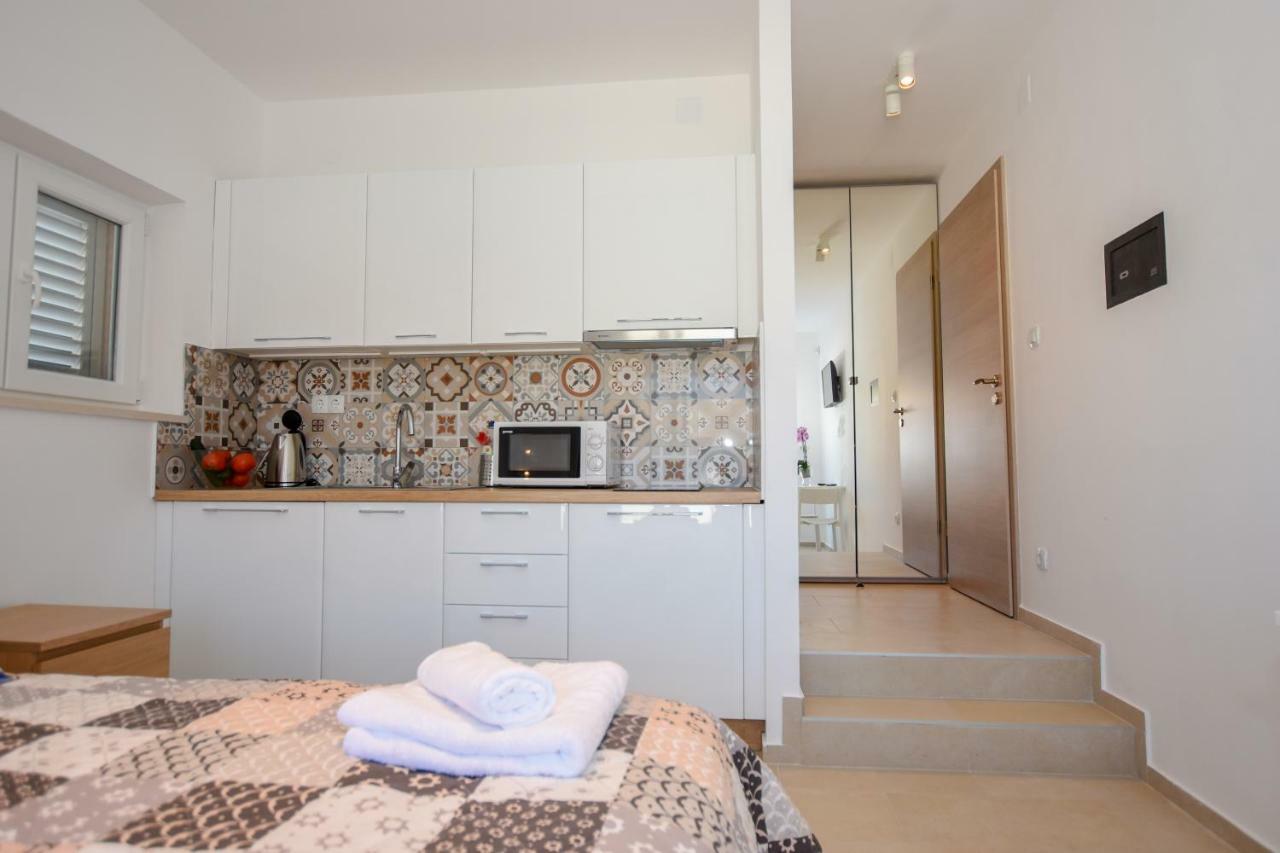 Apartment Magena - Modern In Pag Center Pag Town