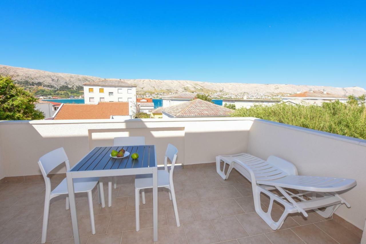 Magena - Modern In Pag Center *