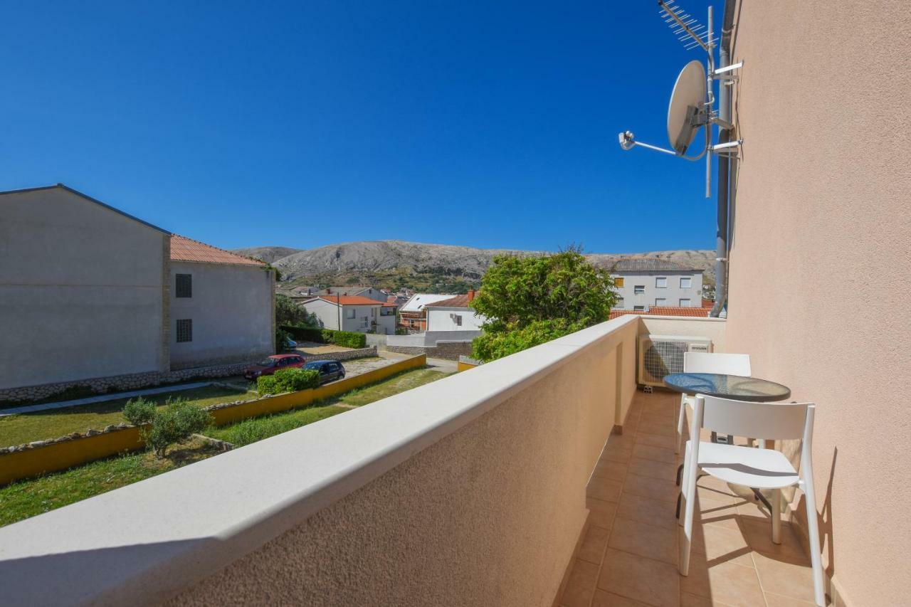 Magena - Modern In Pag Center *