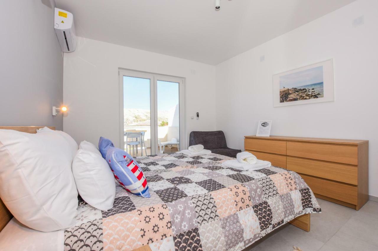 Magena - Modern In Pag Center Apartment