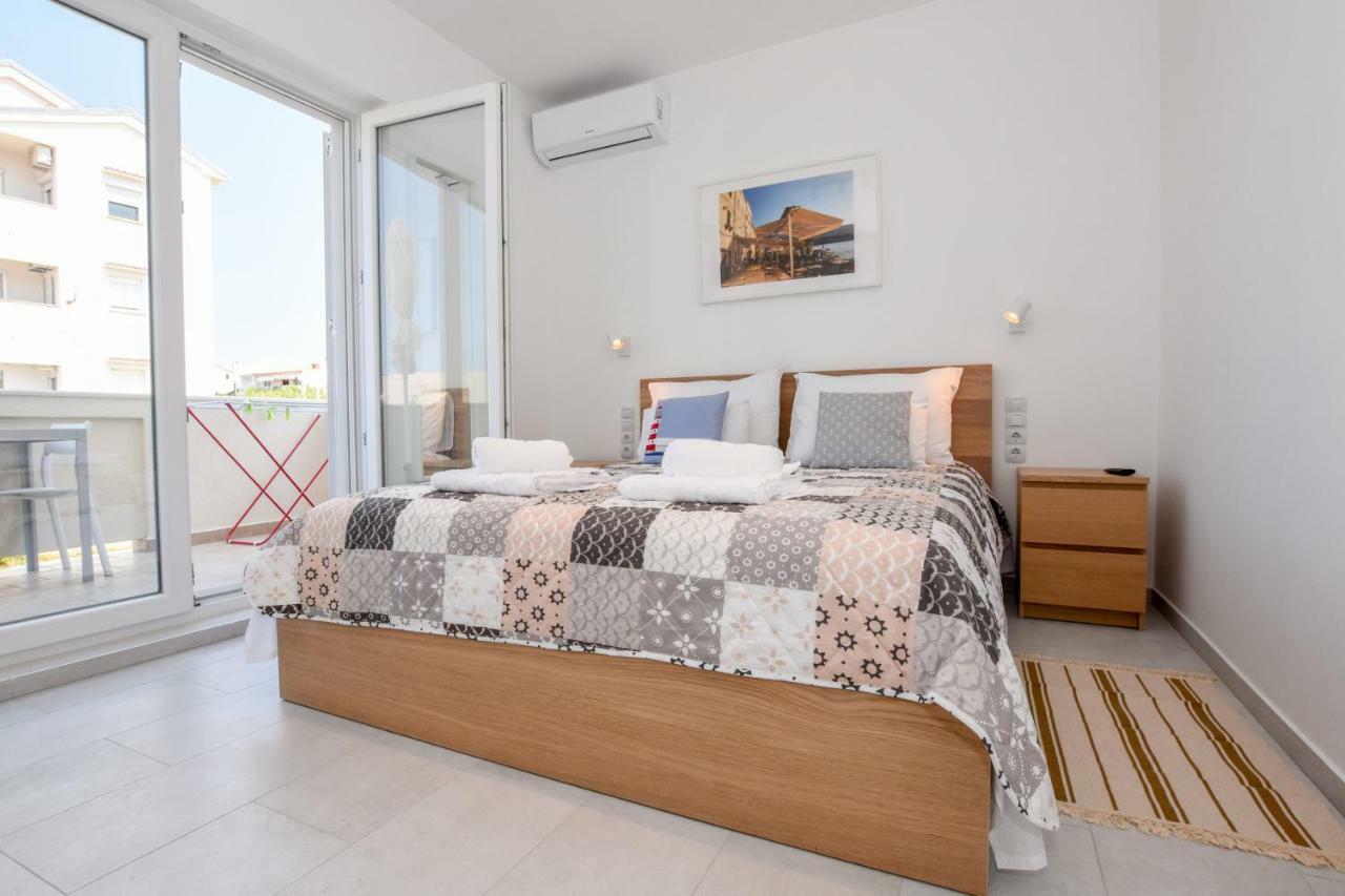 Magena - Modern In Pag Center Apartment